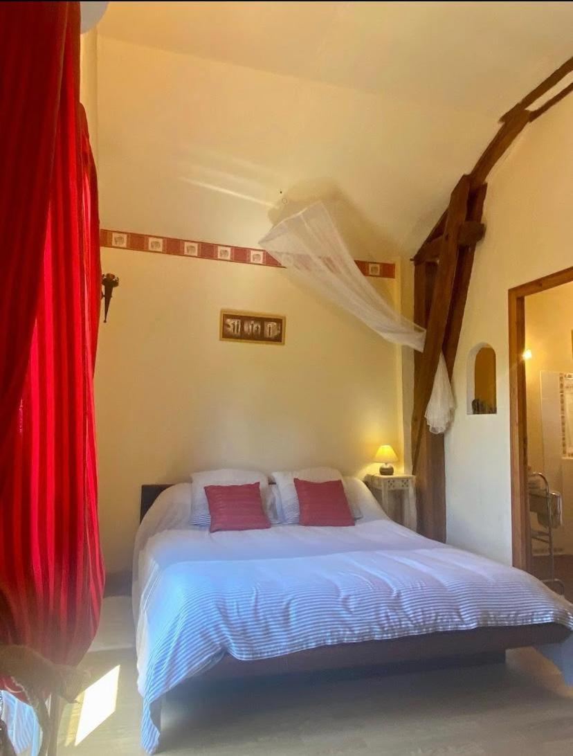 Maison D'Hotes Le Chai D'Armagnac Monguilhem Bagian luar foto